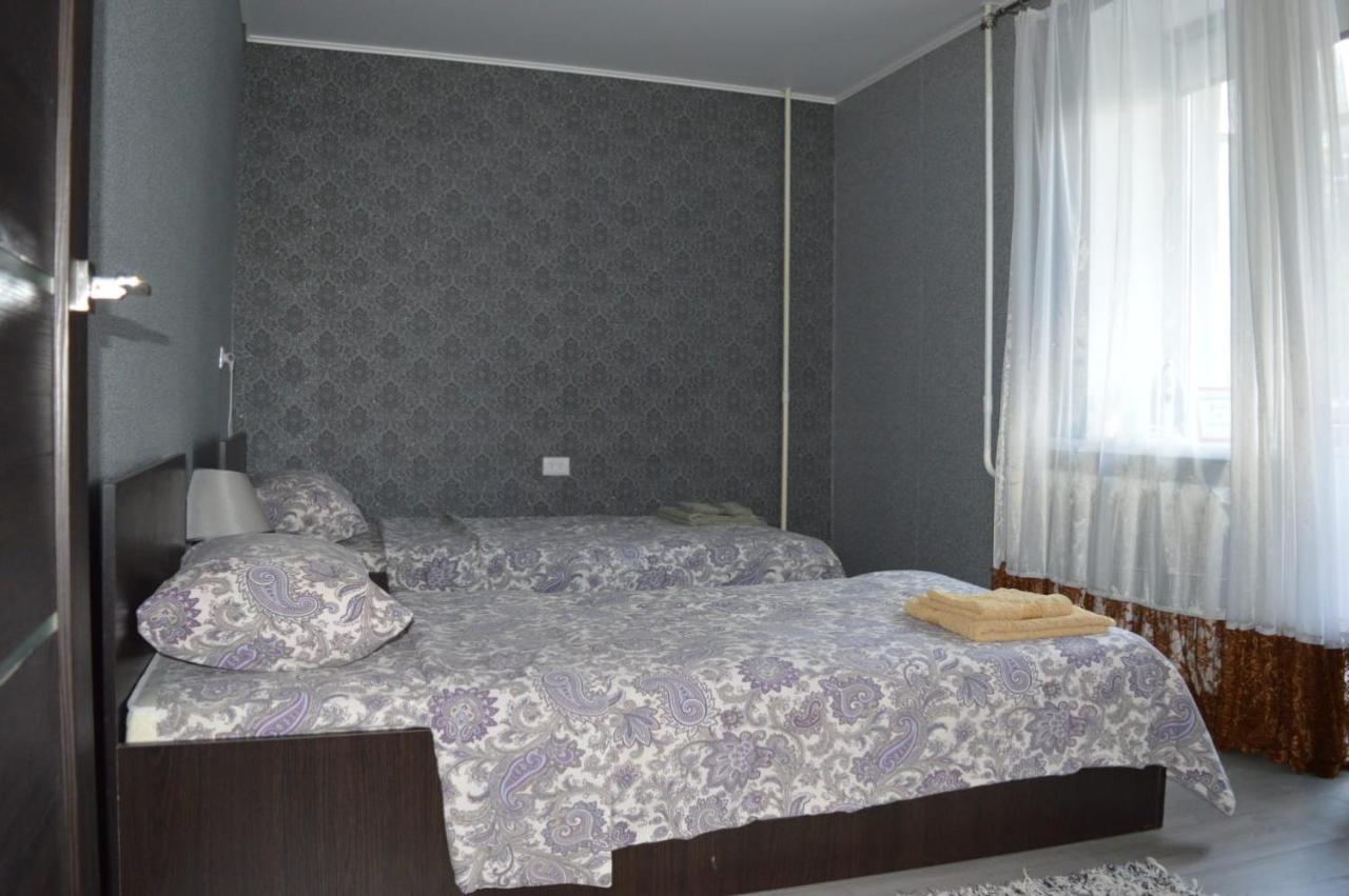 Apartament Gayadayenko 4 Apartment Pinsk Exterior photo