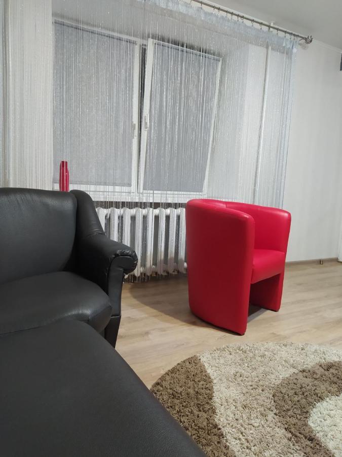 Apartament Gayadayenko 4 Apartment Pinsk Exterior photo